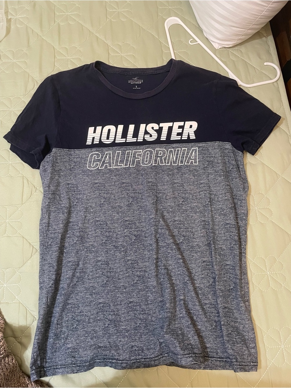 Hollister Navy and Heather Blue Blocked Graphic Tee